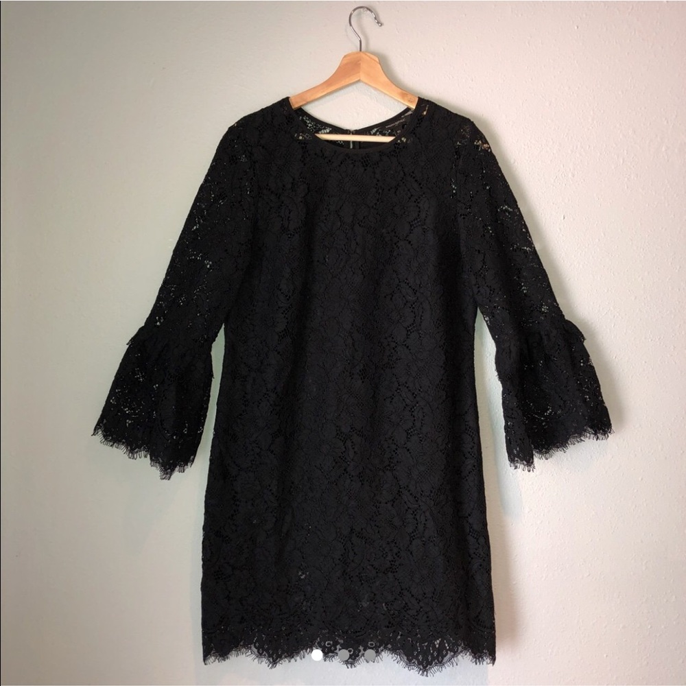 Banana Republic Black Dress w/ oversized sleeves